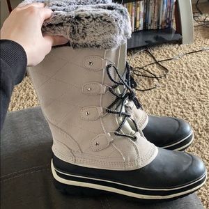 Brand new khombu women’s boots!